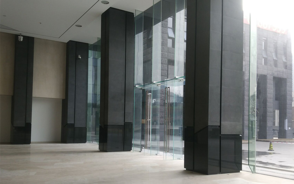 重慶朗天通訊國(guó)家電力專用網(wǎng)通信研發(fā)制造基地大堂裝修工程