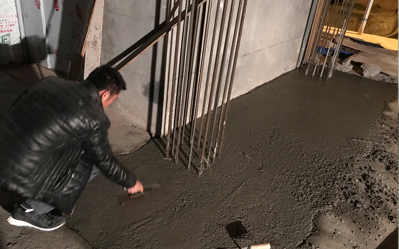 重慶食品廠房裝修現(xiàn)澆夾層基礎(chǔ)加固施工